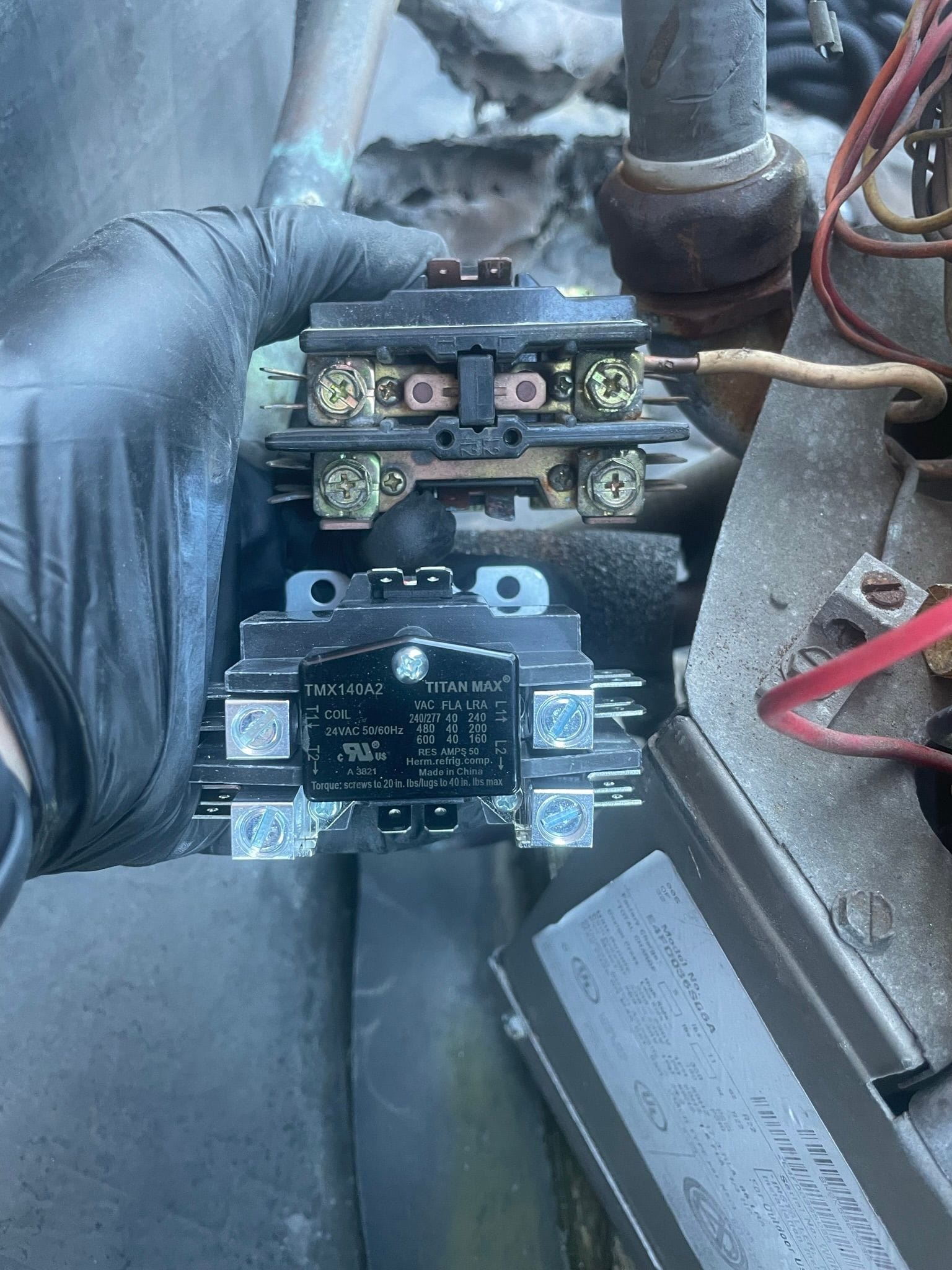 Replacement of a Faulty Contactor Found on an Outdoor Cooling Unit.